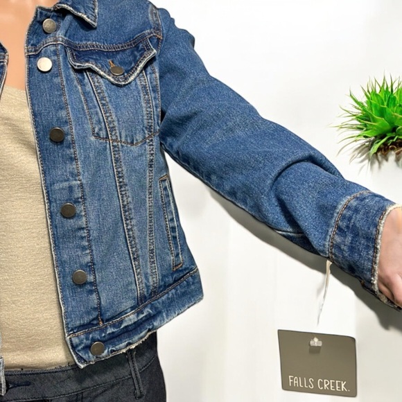 NWT Falls Creek Denim Distressed Jacket - Picture 12 of 16